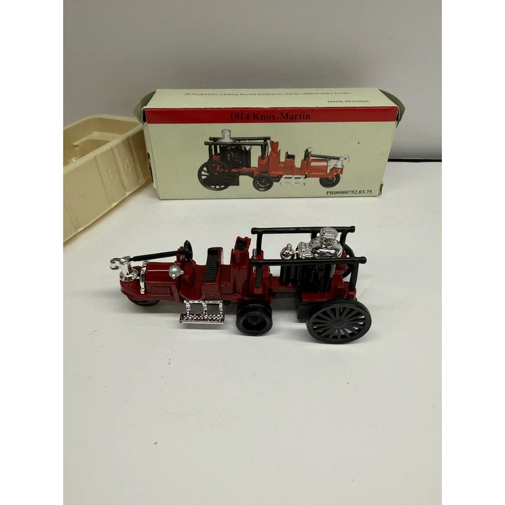 2001Reader's Digest 1914 Knox-Martin Diecast Fire Engine Tractor Red Vintage Toy